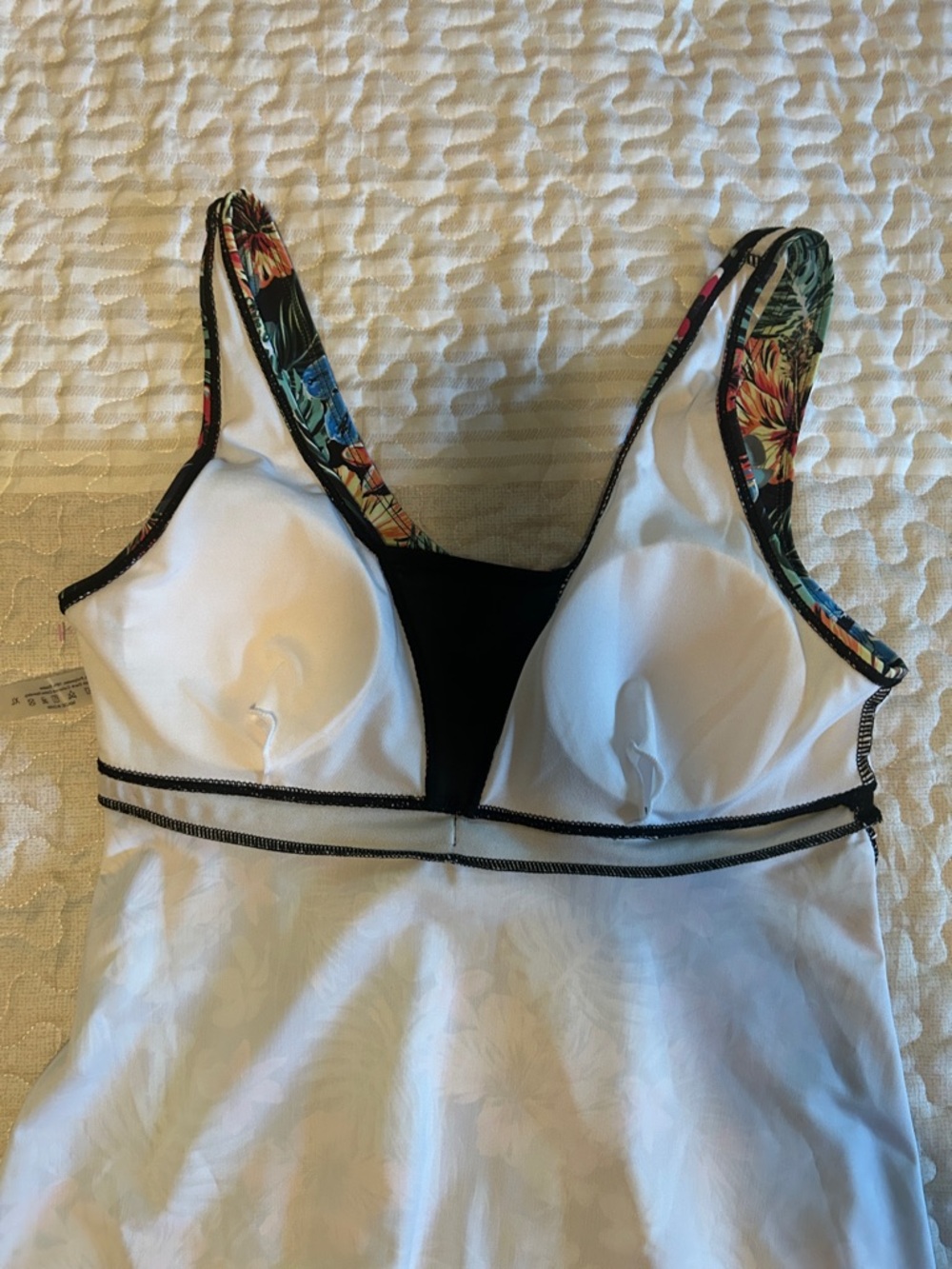 Bathing suit tankini/ tunic top - Picture 8 of 10